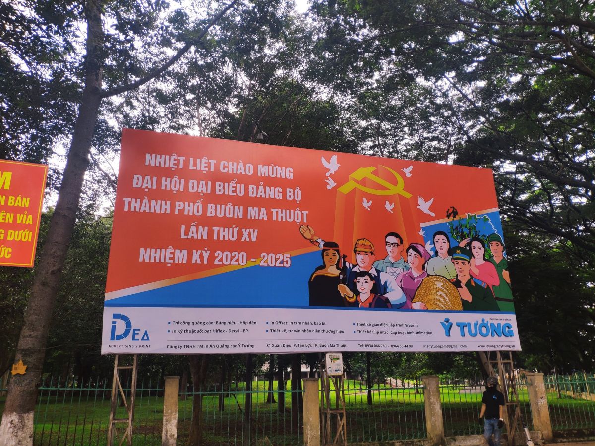 thi công bảng hiệu hiflex