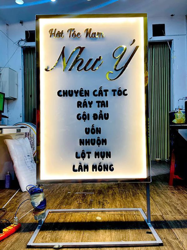 Bảng hiệu hộp đèn Mica siêu mỏng